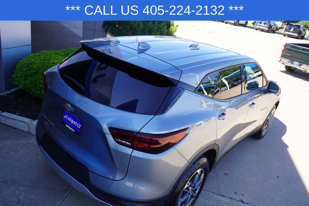 Used 2025 Sterling Gray Metallic Chevrolet 2LT image 15