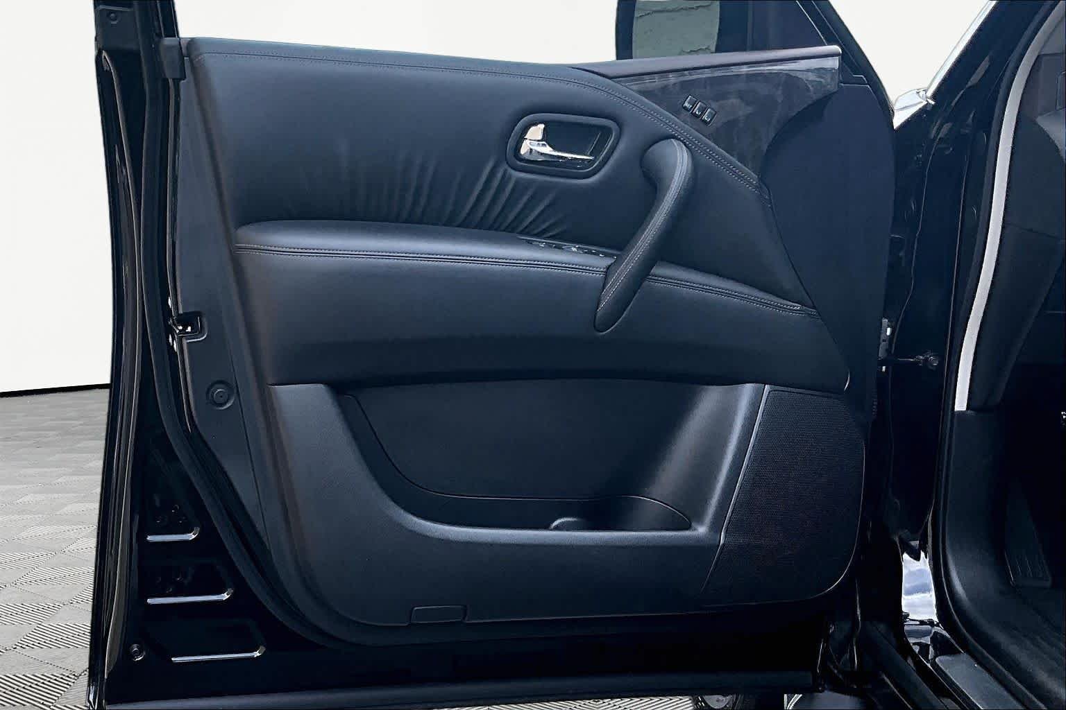 Used 2024 Super Black Nissan Platinum image 22