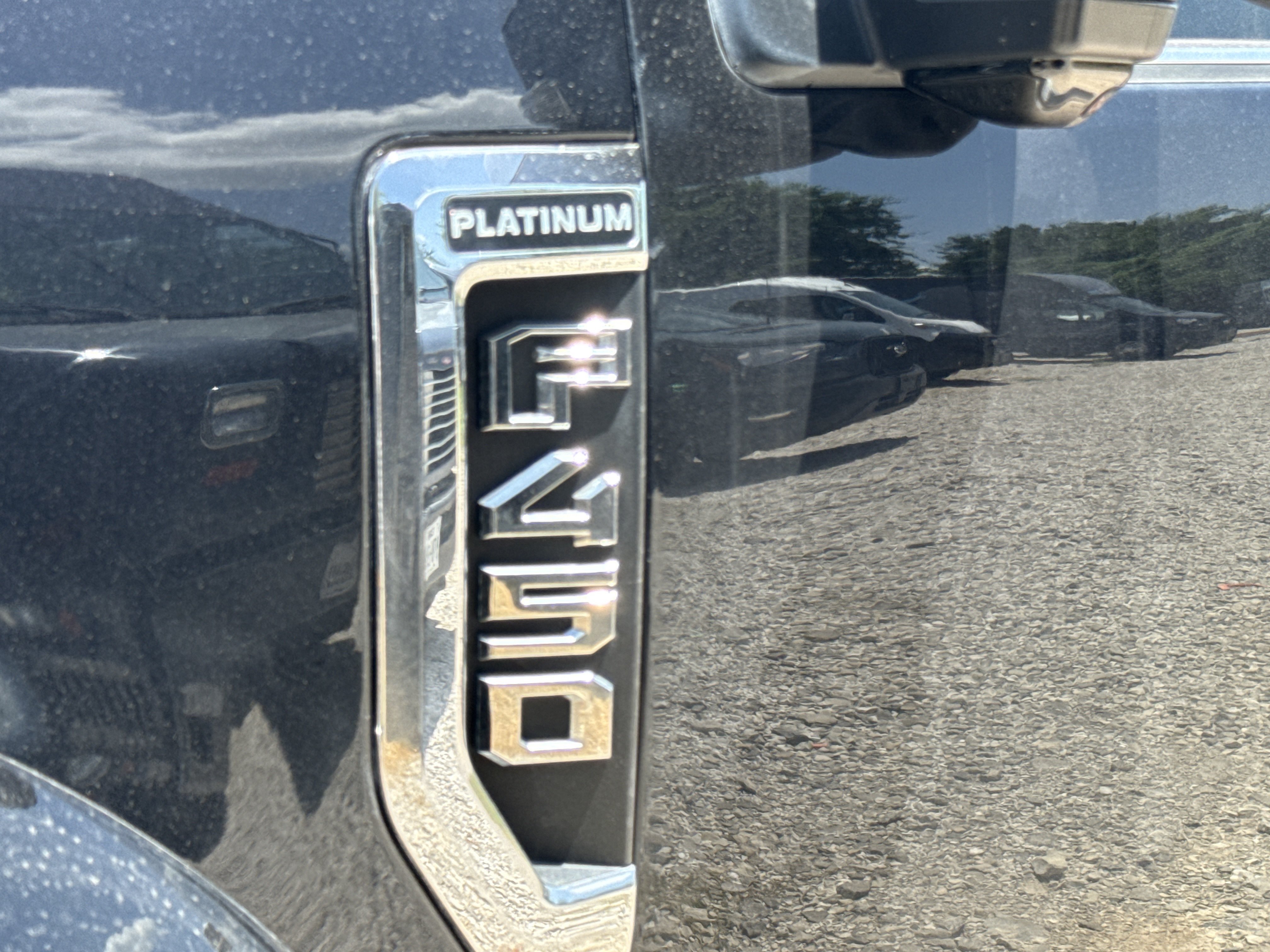Used 2022 Agate Black Metallic Ford Platinum 4WD image 3