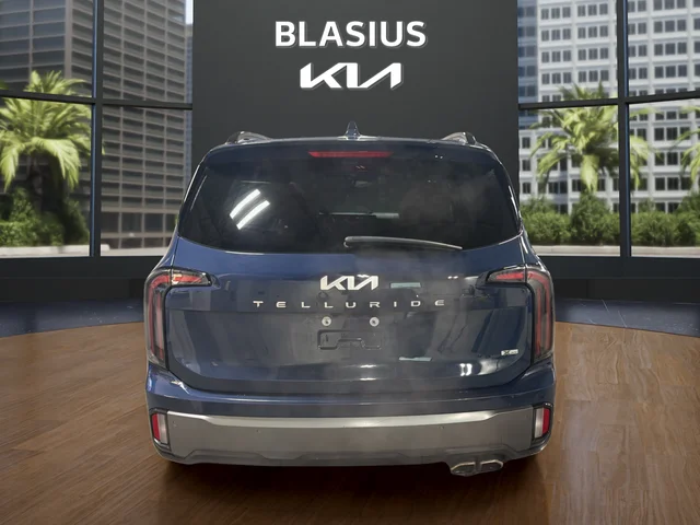 Used 2023 Black Kia SX X-Pro image 4