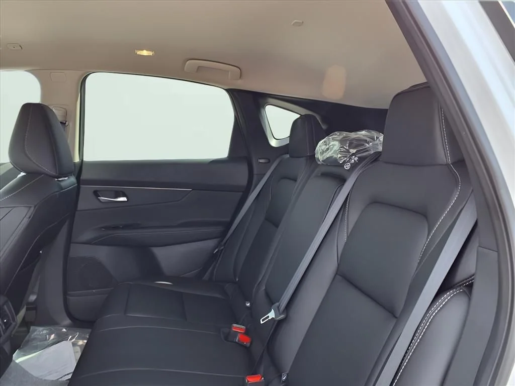 2025 Nissan Murano SV - Photo 6