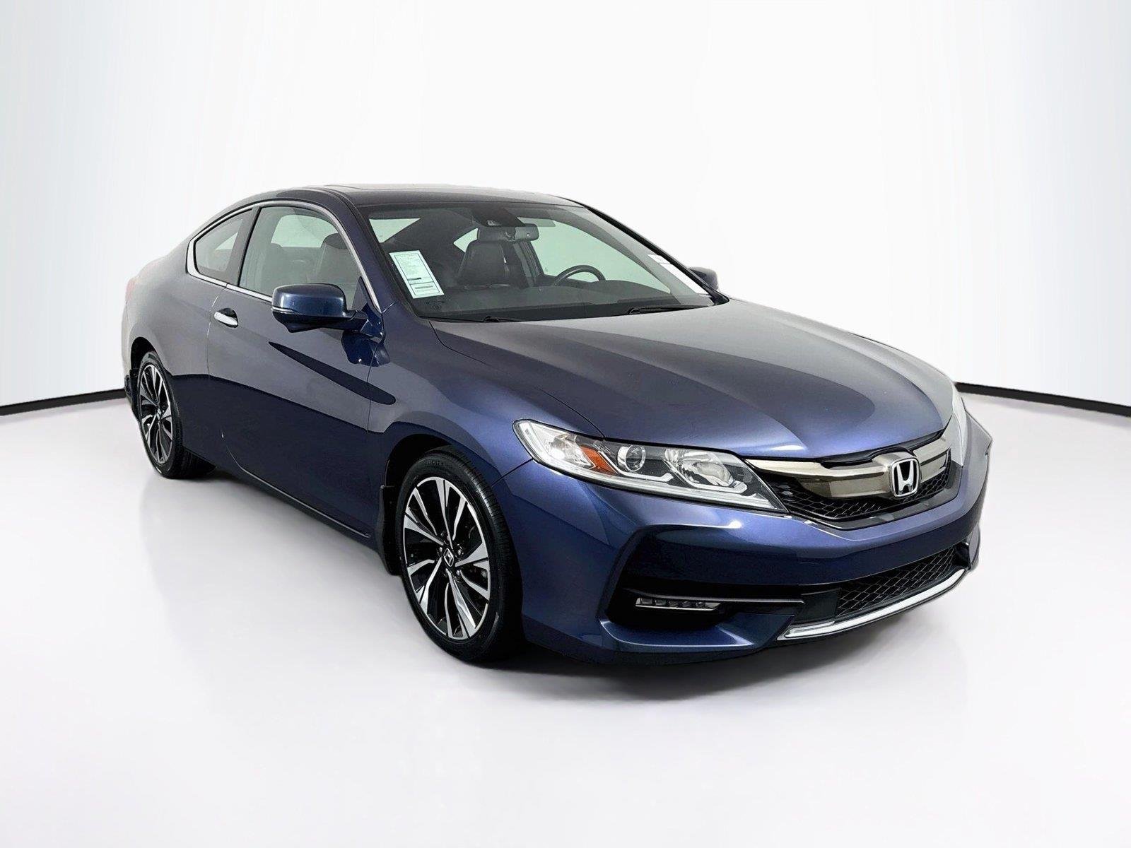 Used 2016 Deep Blue Opal Metallic Honda EX-L image 10