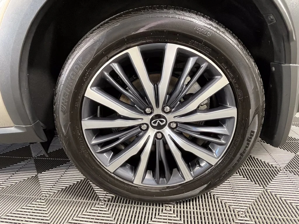 Used 2023 Titanium Black INFINITI Autograph image 15