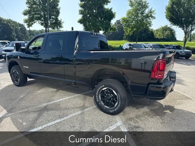 New 2025 Diamond Black Crystal Pearl-Coat Exterior Paint RAM Laramie image 3
