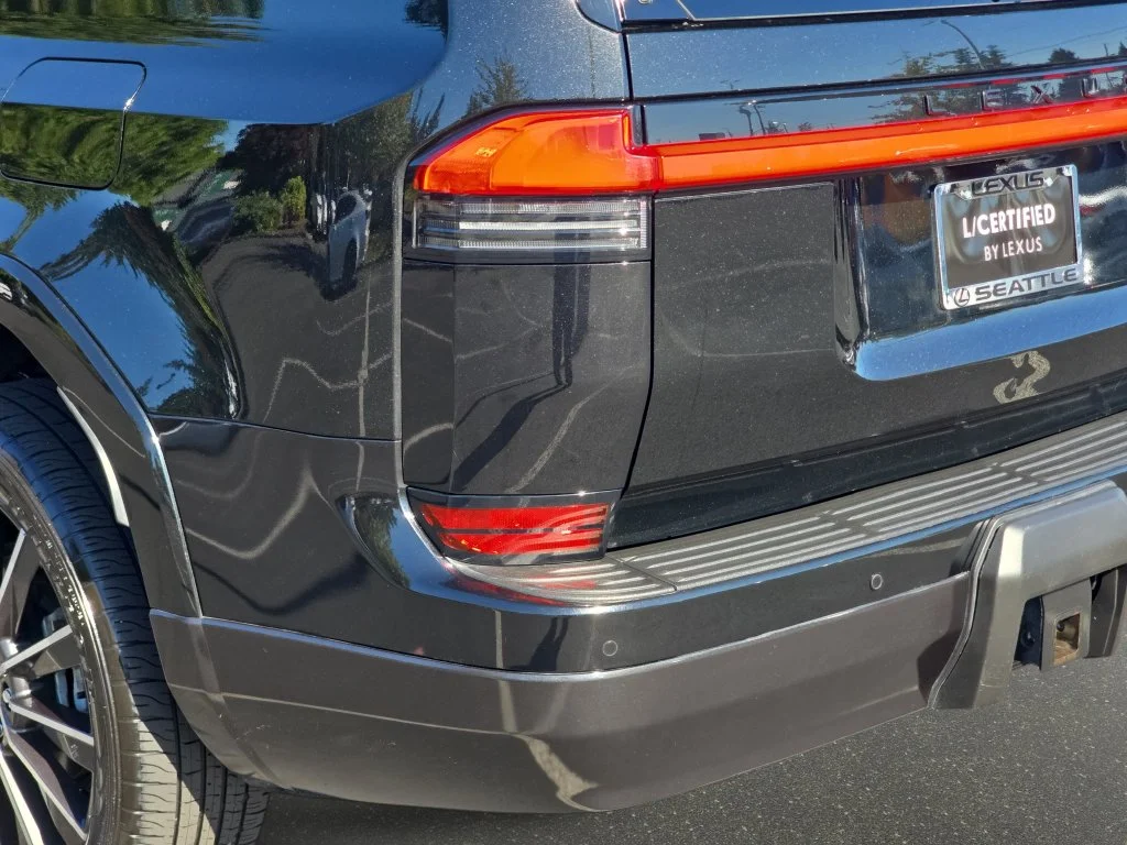 Certified Used 2024 CAVIAR Lexus 550 Luxury image 39