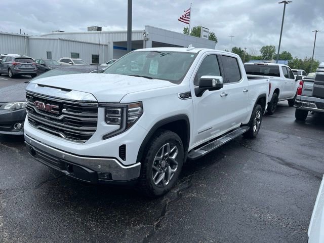 Used 2023 Summit White GMC SLT image 2