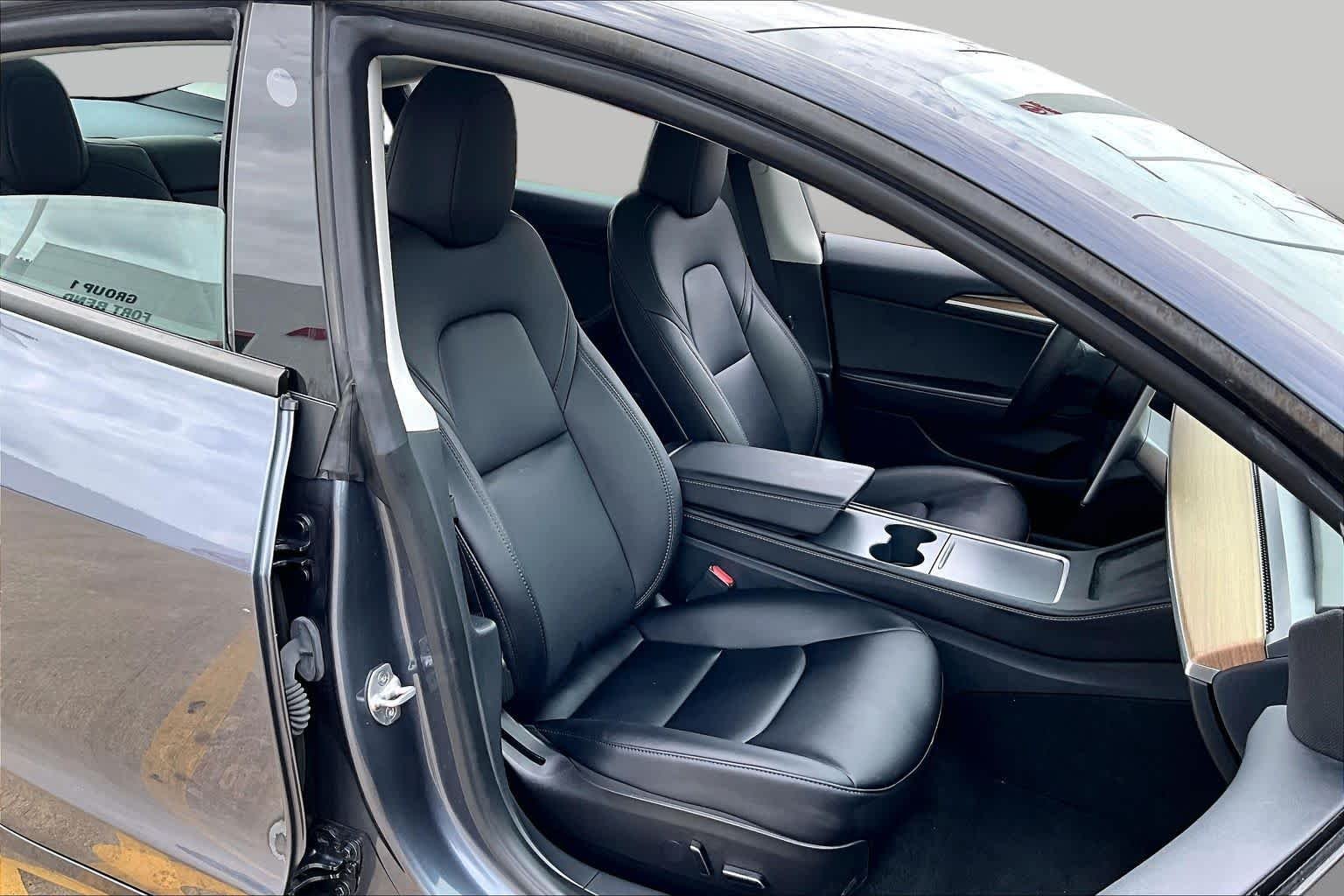 Used 2023 Midnight Silver Metallic Tesla  image 8
