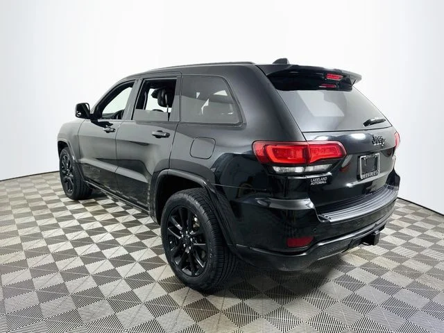 Certified Pre-Owned 2020 Jeep Grand Cherokee Altitude