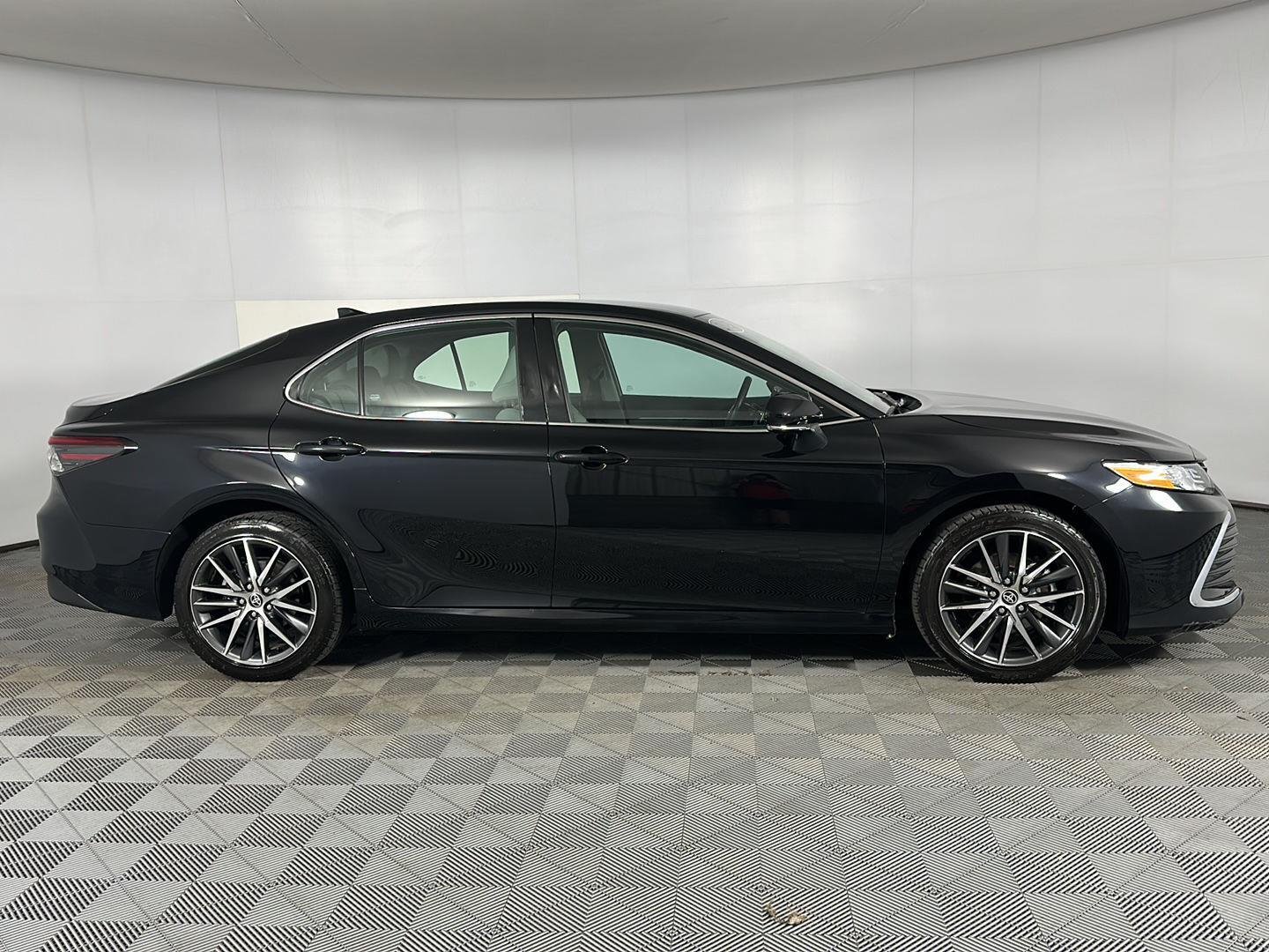 Used 2023 Midnight Black Metallic Toyota XLE image 22