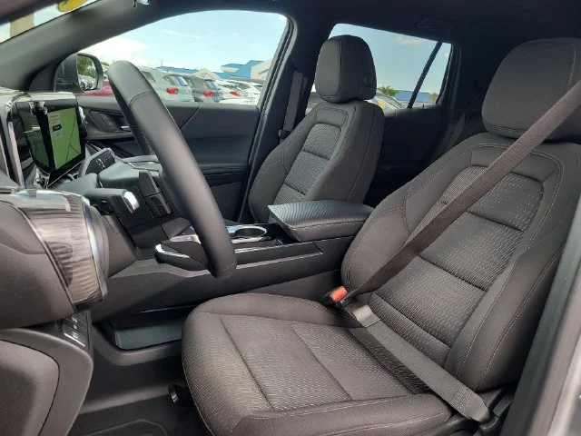 Used 2025 Gray Chevrolet LT image 18