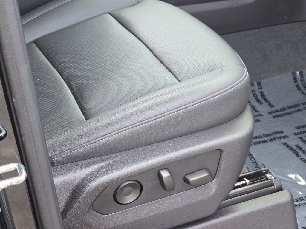 2024 GMC Sierra 2500HD SLT - Photo 7