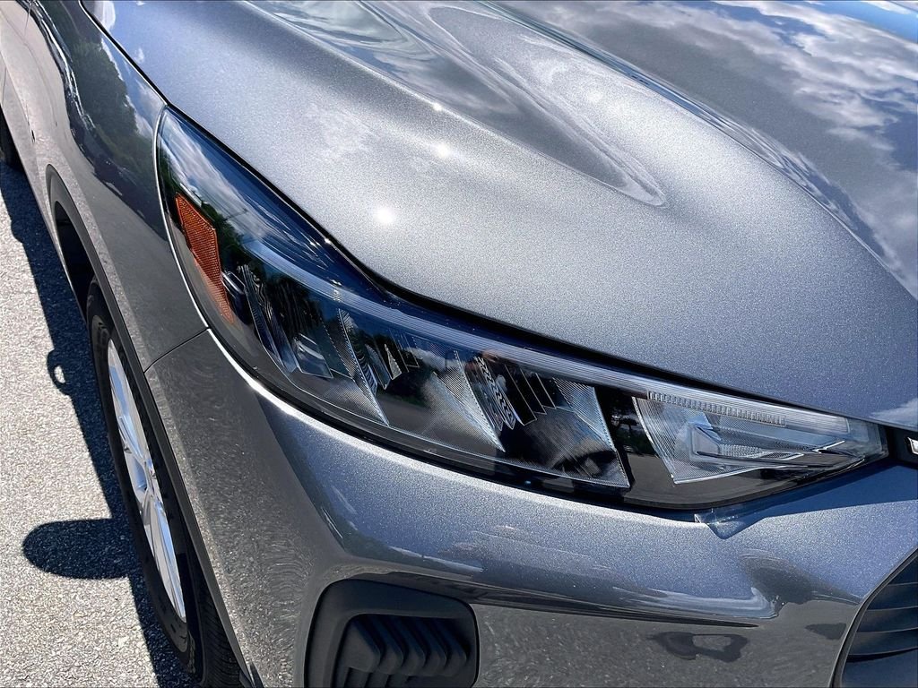 Used 2025 Carbonized Gray Metallic Ford Active image 29