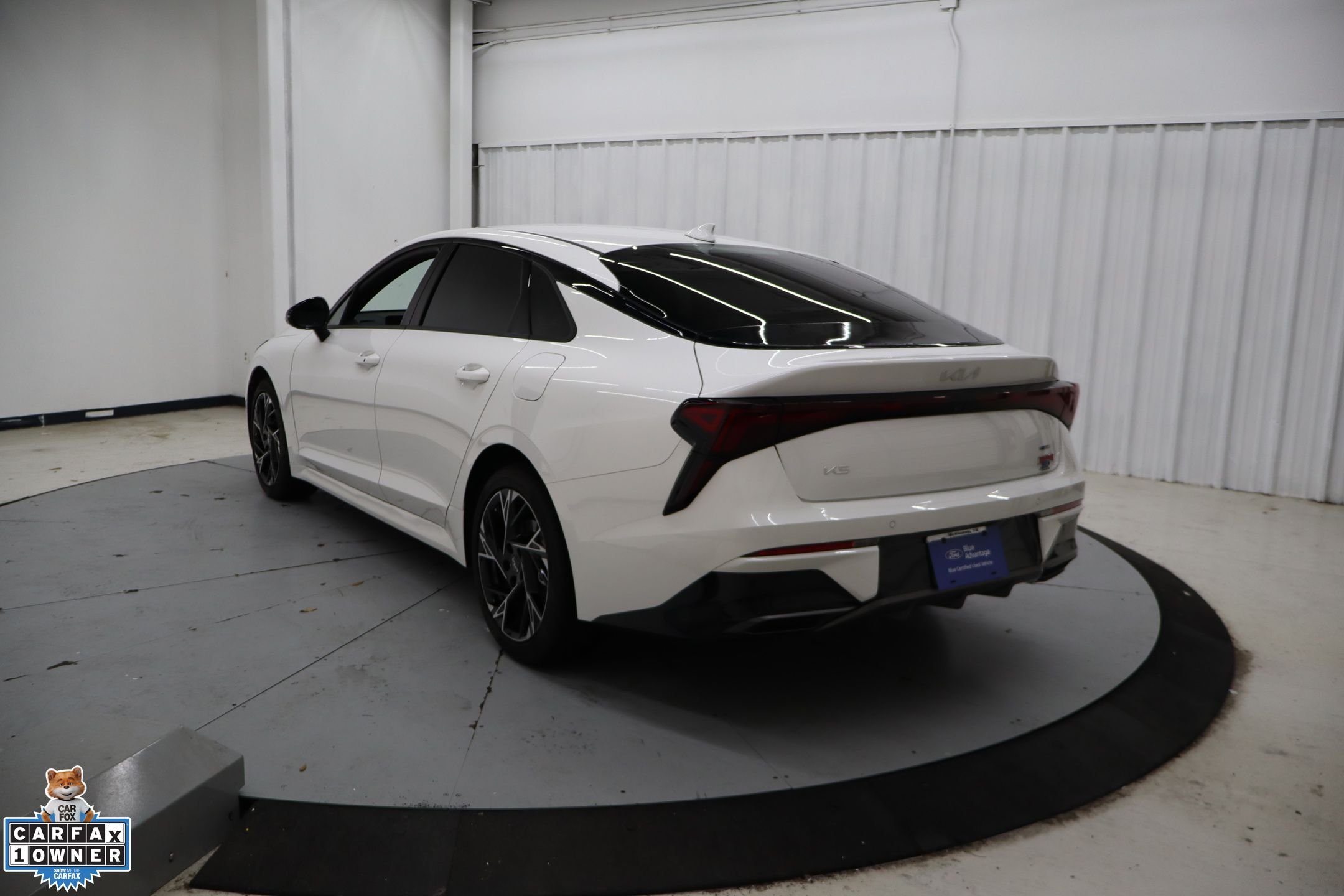 Used 2025 White Kia GT-Line image 6