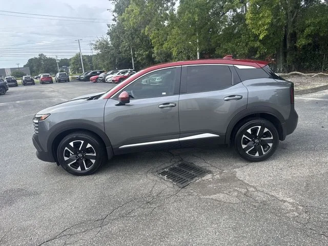 Used 2025 Gray Nissan SV image 8