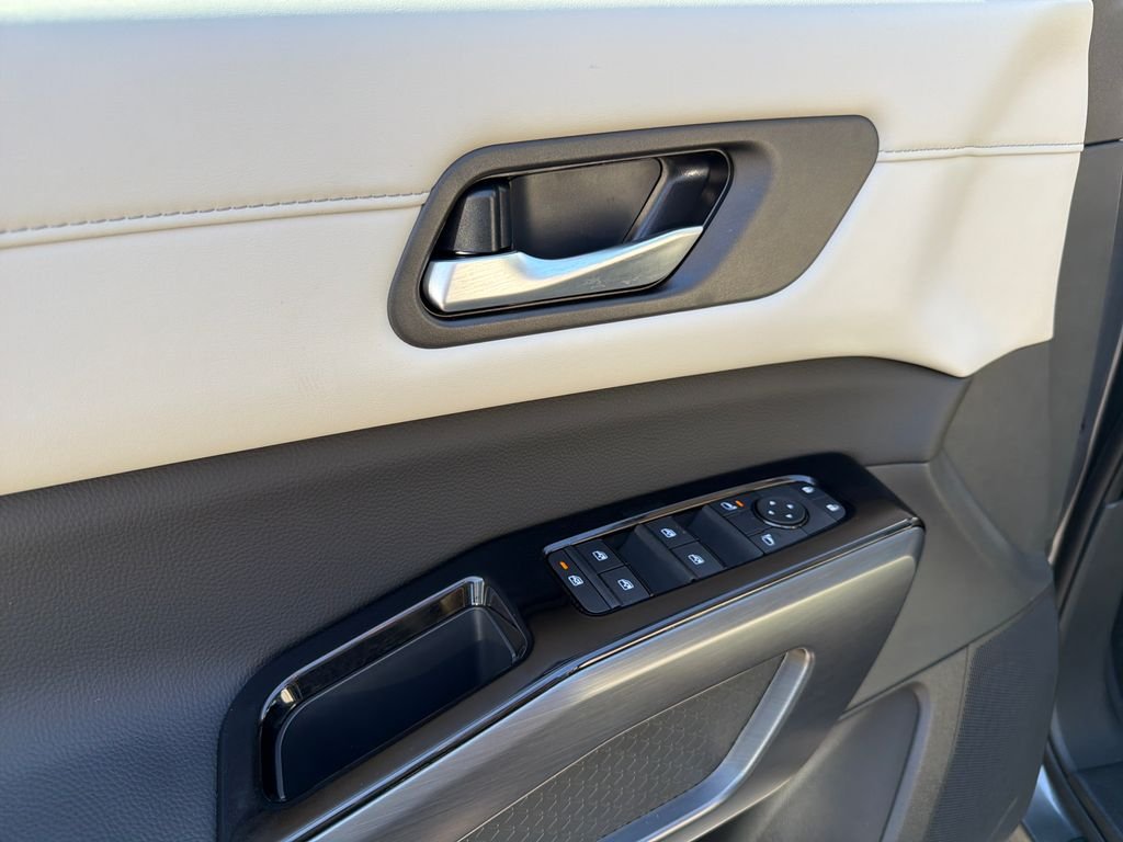 New 2026 Nissan Pathfinder SL 4D Sport Utility