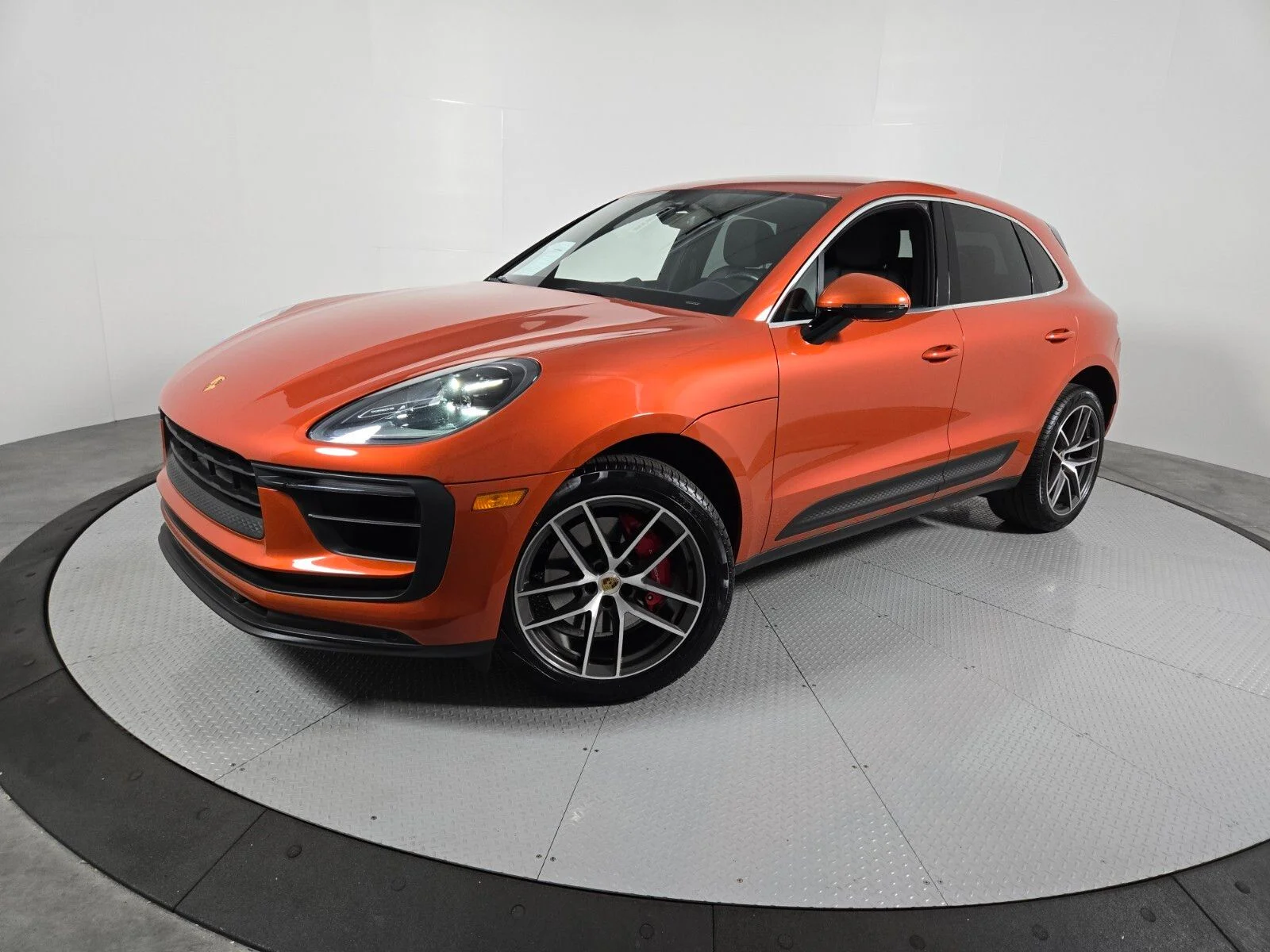 Used 2022 Papaya Metallic Porsche S image 1