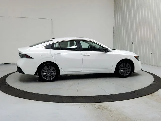 New 2026 White Nissan SL image 8