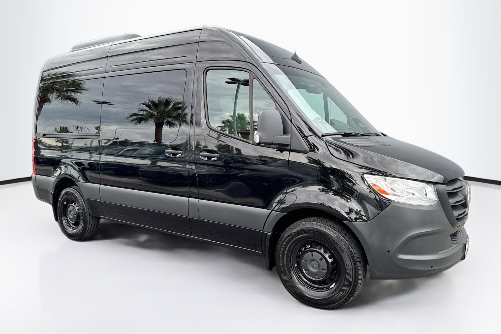 Used 2025 Obsidian Black Metallic Mercedes-Benz  image 3