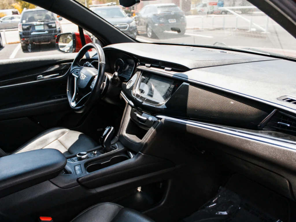 Used 2021  Cadillac Sport image 29