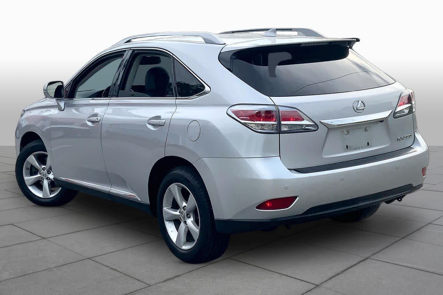 Used 2015 Silver Lining Metallic Lexus  image 11