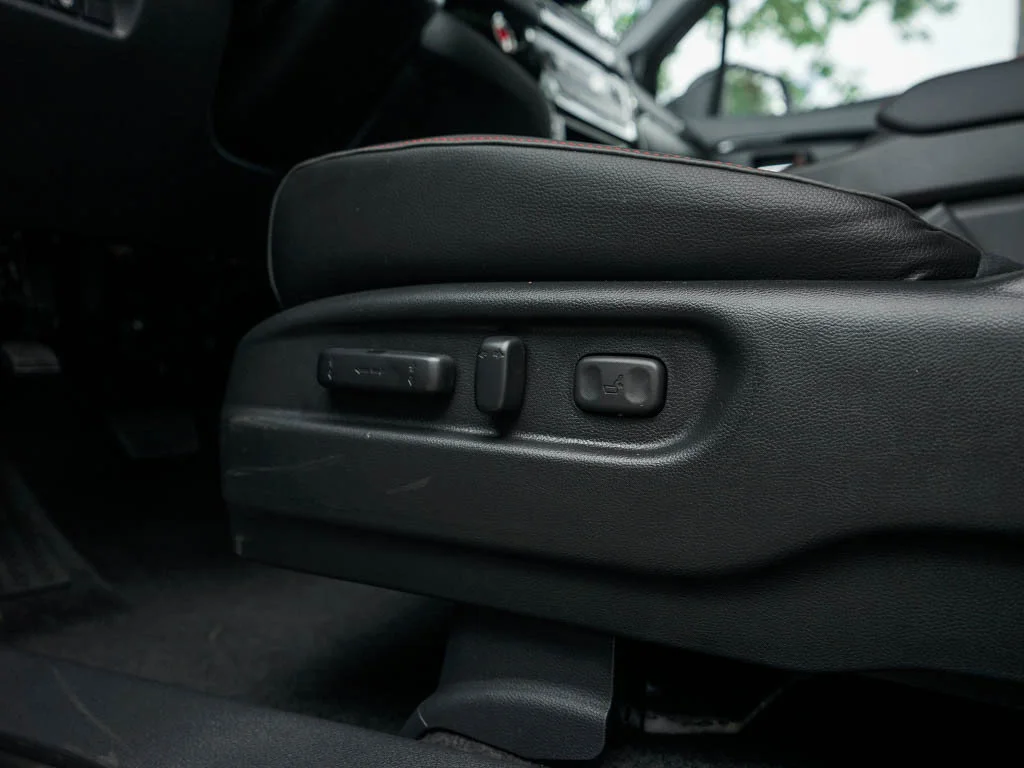 New 2026 Sonic Gray Pearl Honda Black Edition image 18