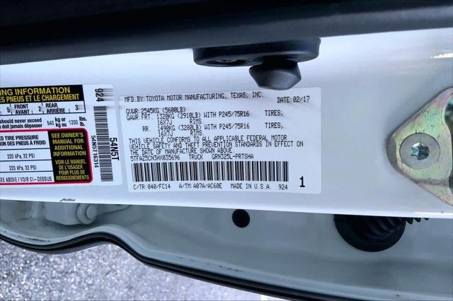 Certified Used 2017 SUPER WHITE Toyota  image 31
