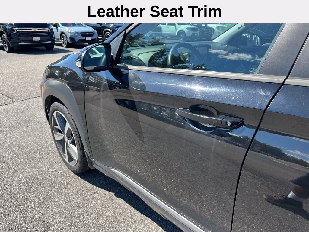 Used 2021 Black Hyundai Ultimate image 11