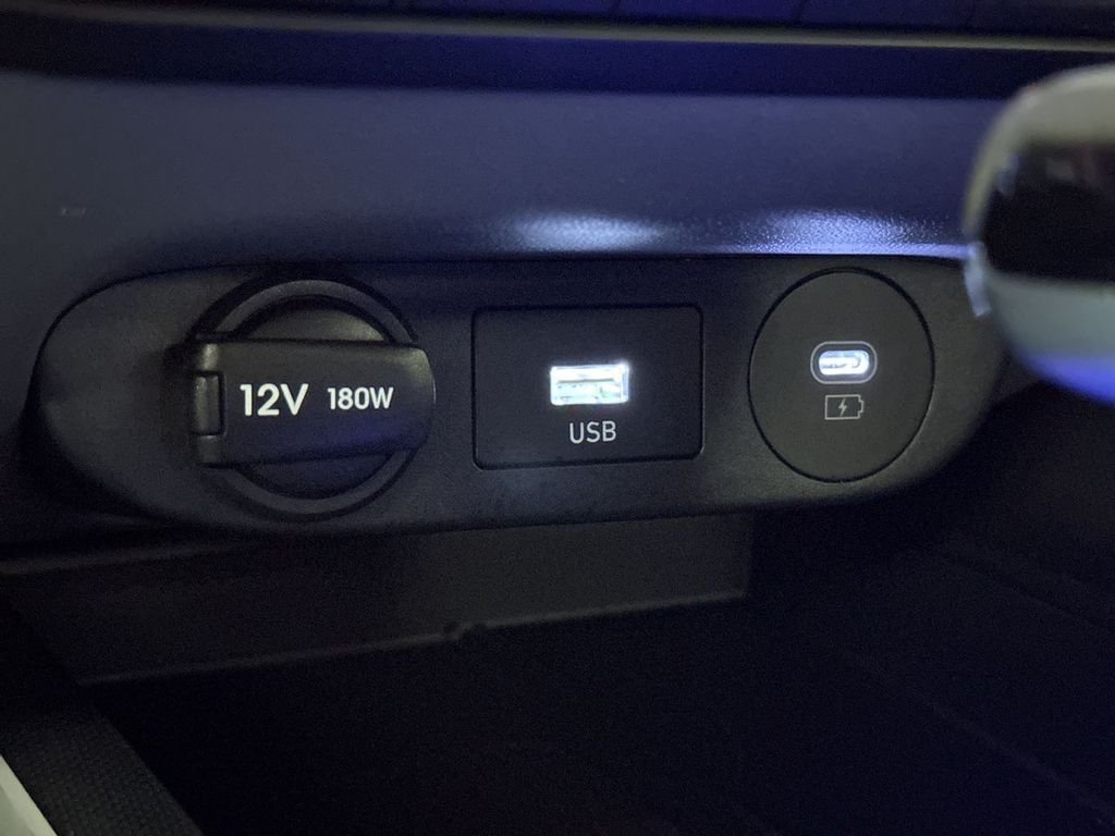 2025 Hyundai Elantra SEL - Photo 30