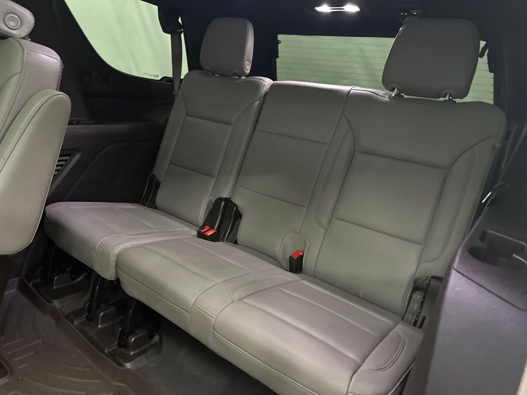 Used 2023 Black Chevrolet Z71 image 26