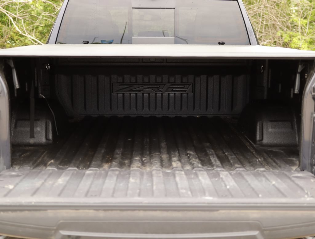 Used 2024 Dark Ash Metallic Chevrolet ZR2 image 33
