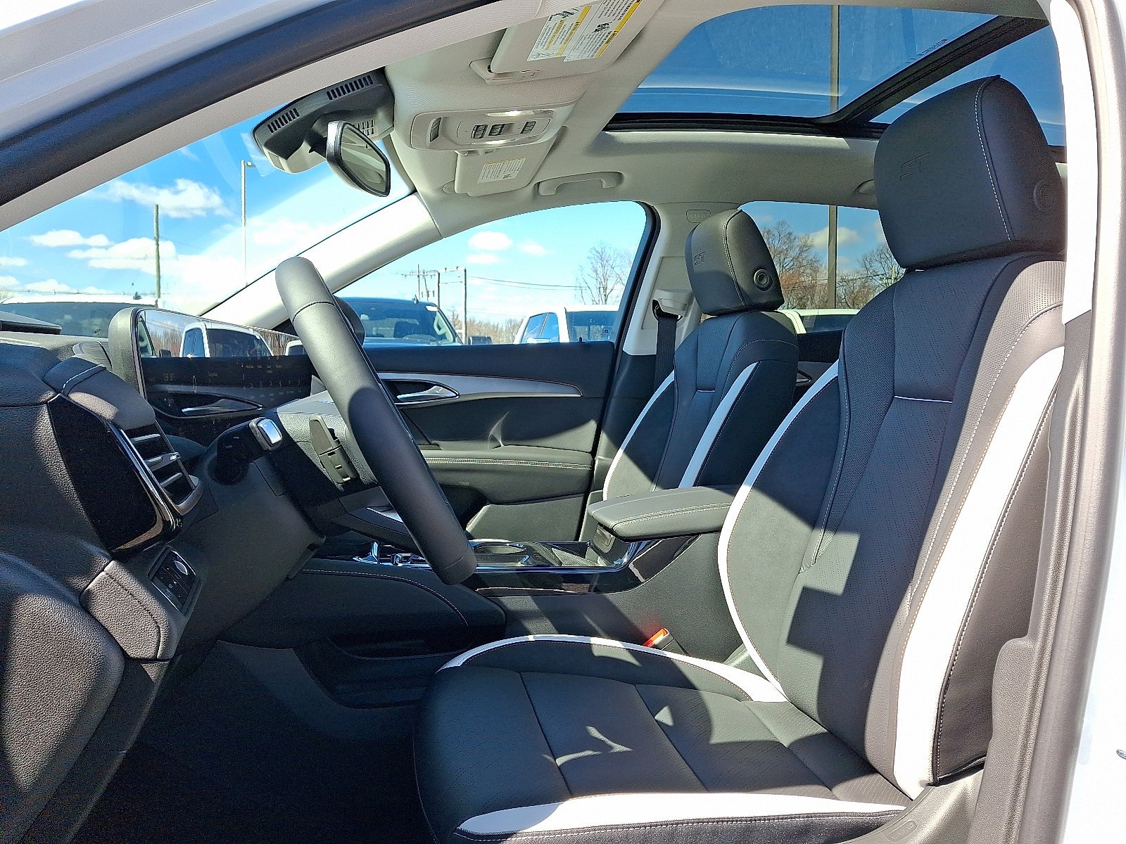 2026 Buick Envision Sport Touring - Photo 8