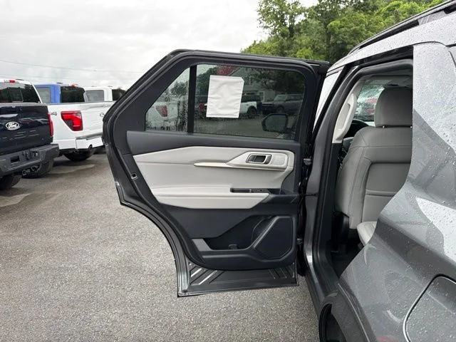 New 2026 Carbonized Gray Metallic Ford Active image 37