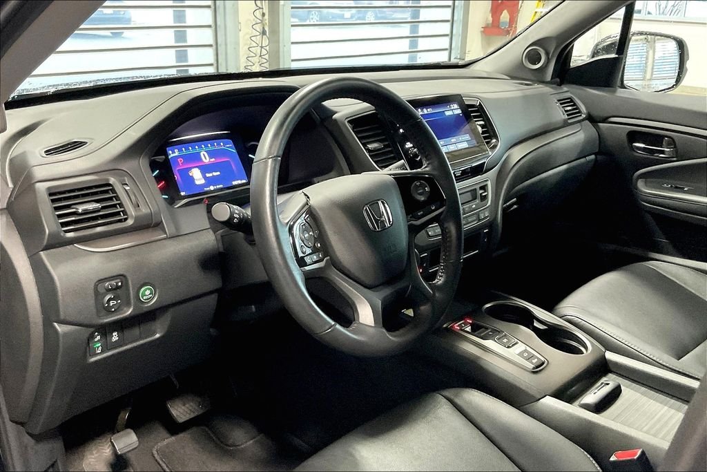 Certified Used 2022 Black Honda Special Edition image 8