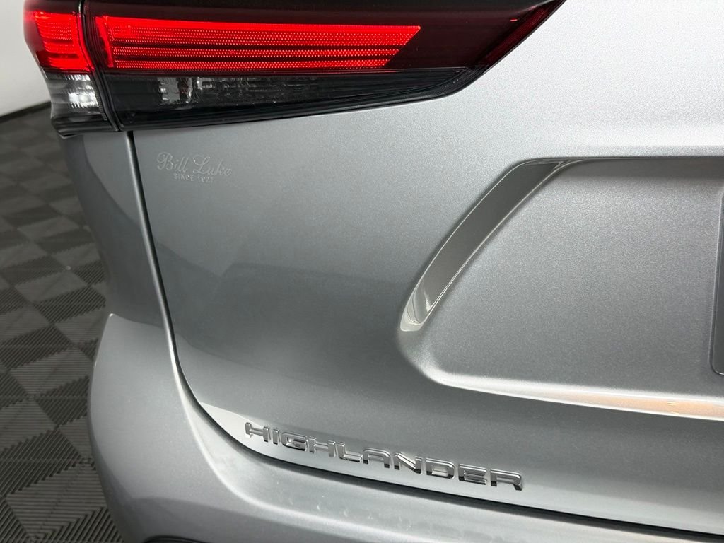 Certified Used 2025 Silver Toyota XLE image 13