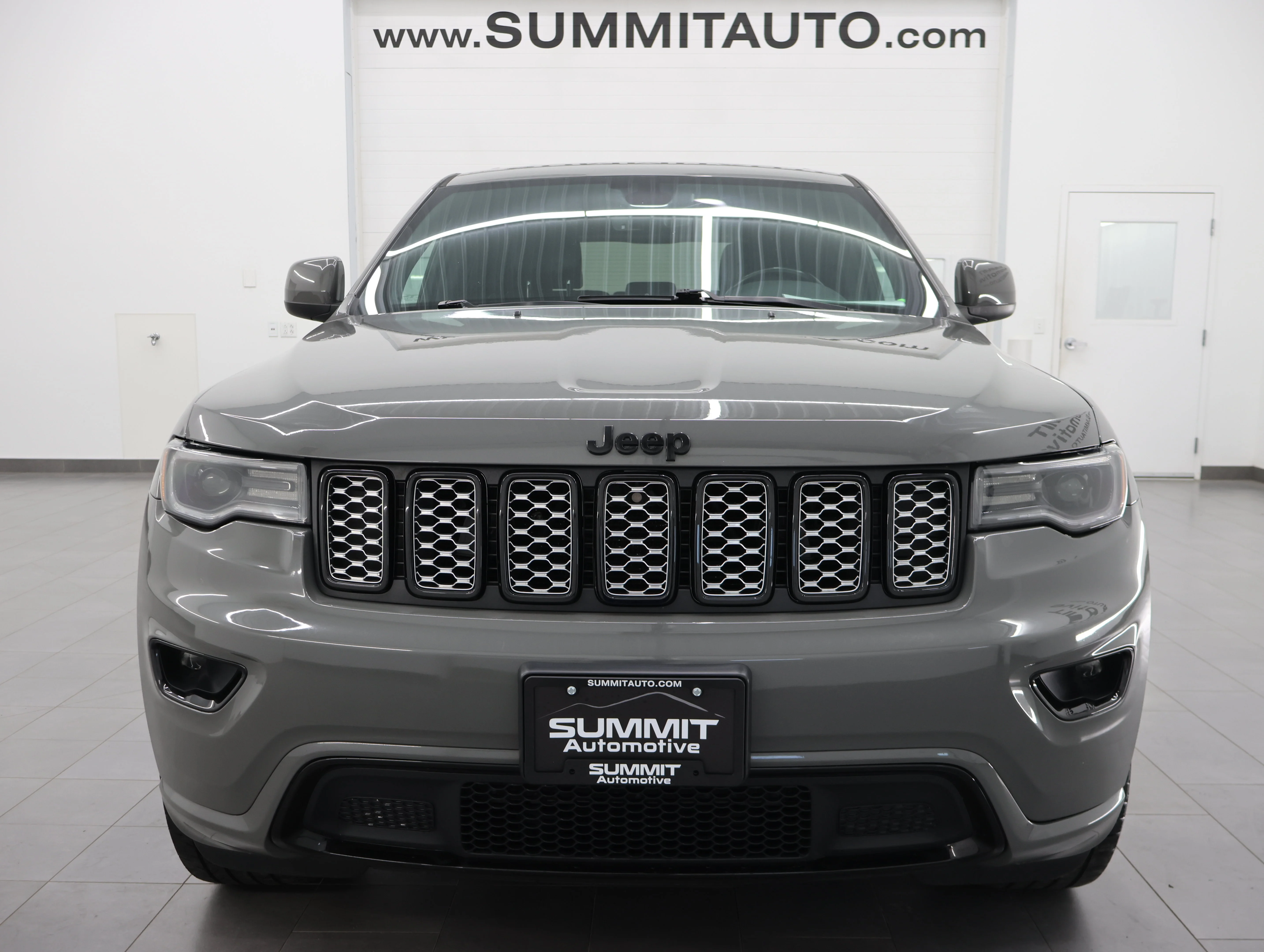 Used 2020 Sting-Gray Clearcoat Jeep Altitude image 21