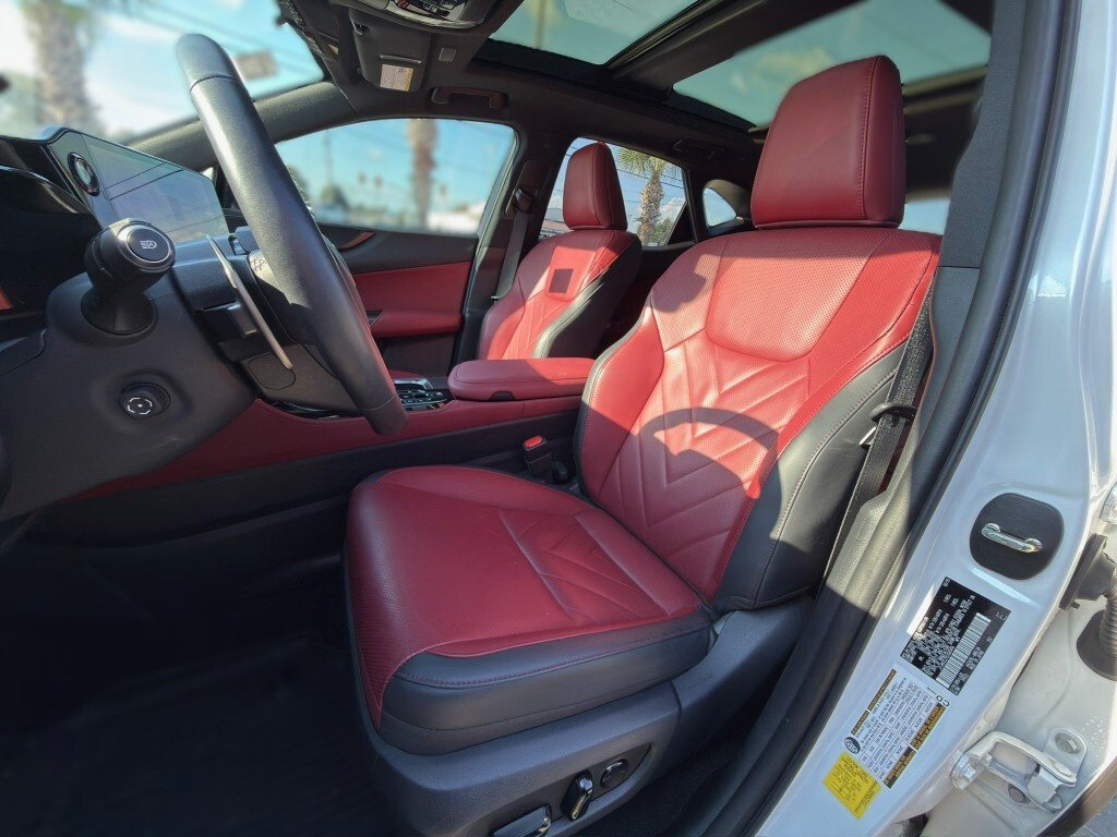 Certified Used 2025 Eminent White Pearl Lexus Luxury image 12