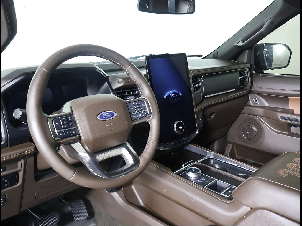 Used 2023 Infinite Blue Metallic Tinted Clearcoat Ford King Ranch image 6
