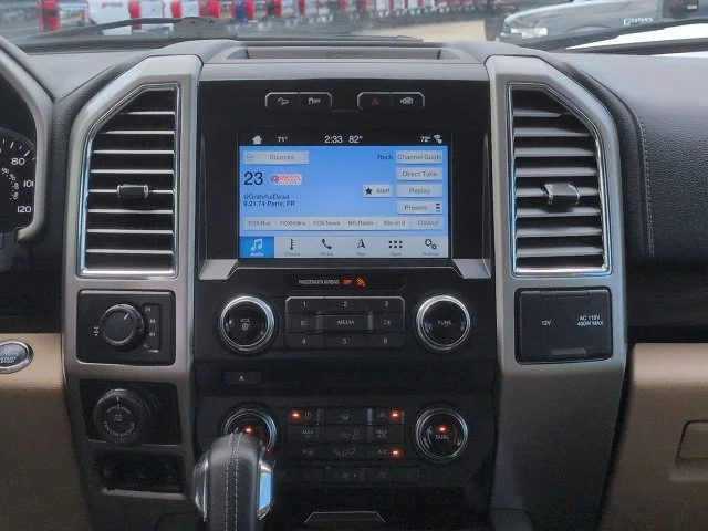 Used 2016 Bronze Fire Metallic Ford Lariat image 18