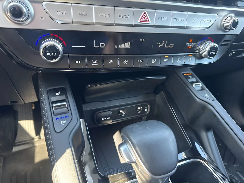 Used 2023 Black Kia EX image 19