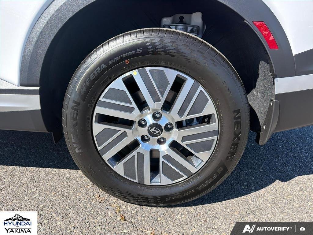 New 2026 Creamy White Pearl Hyundai SEL 8P image 6