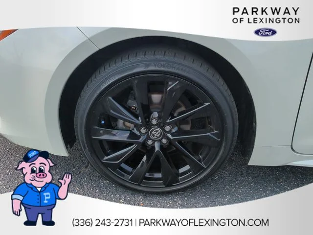 Used 2019 White Toyota XSE image 10