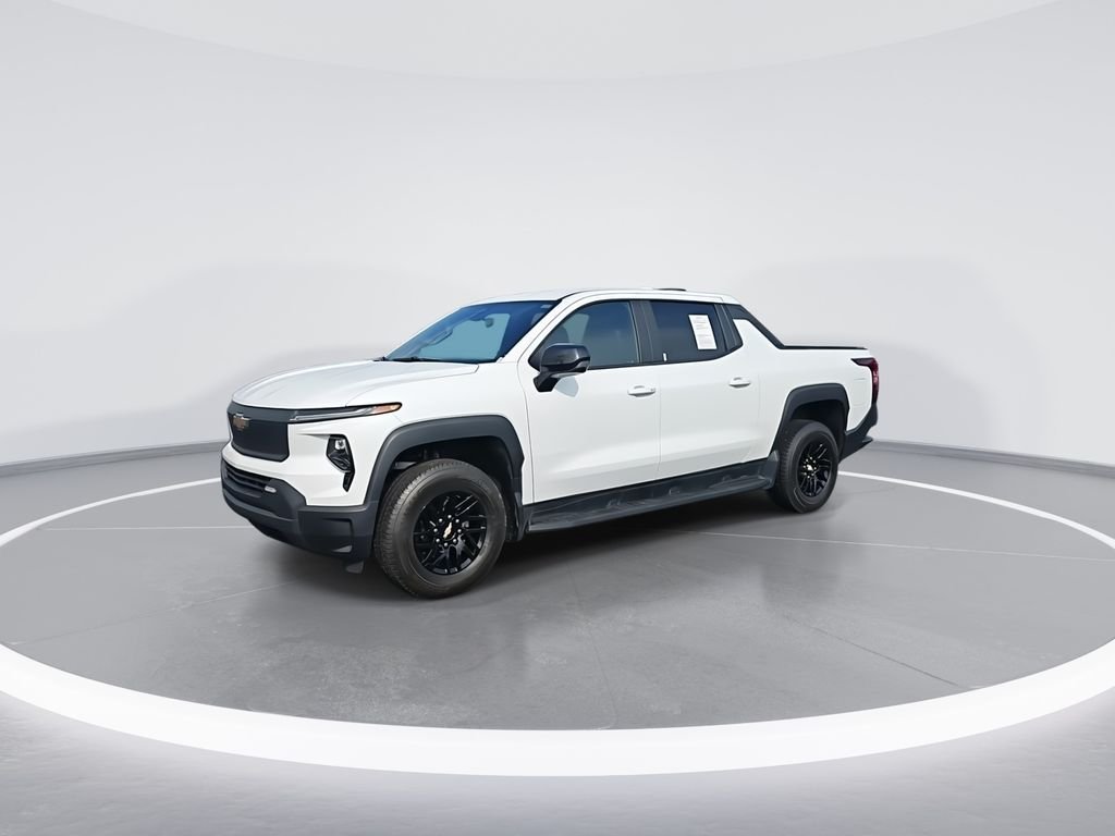 Used 2024 White Chevrolet Work Truck image 4