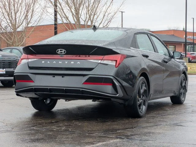 New 2026 Black Hyundai SEL Sport image 7