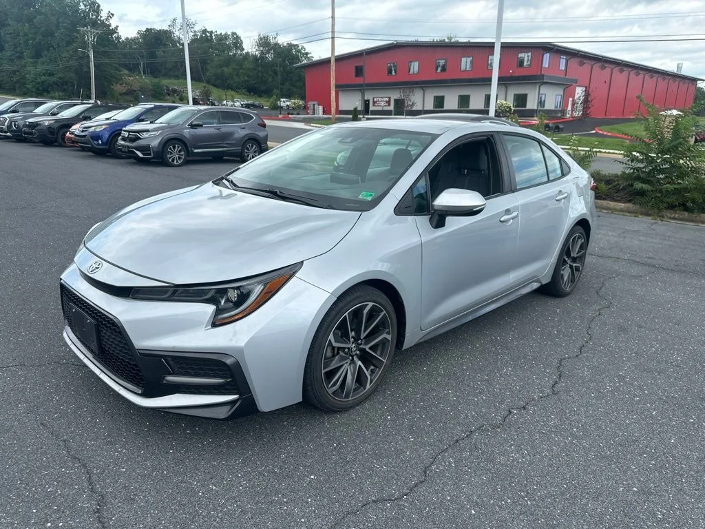 Used 2020 Classic Silver Metallic Toyota SE image 1
