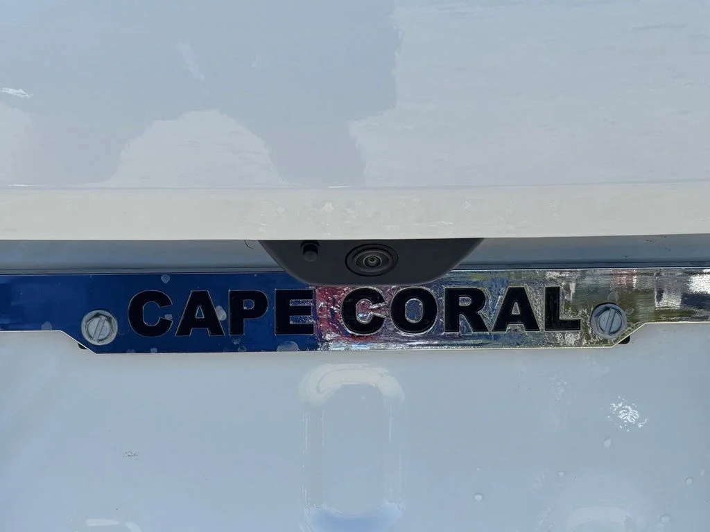 New 2027 Bright White Clear-Coat Paint Jeep Summit image 37