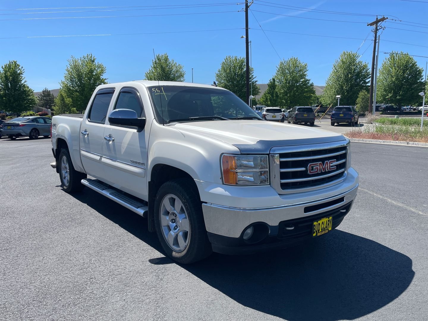 2011 GMC Sierra 4WD Crew Cab SLT SWB's photo