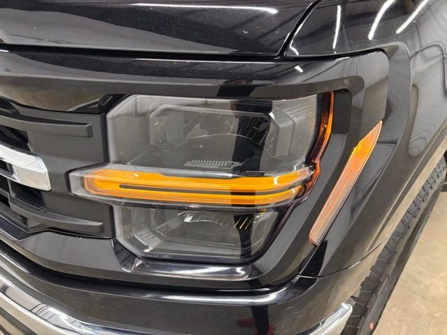 Used 2025 Black Ford XLT image 8