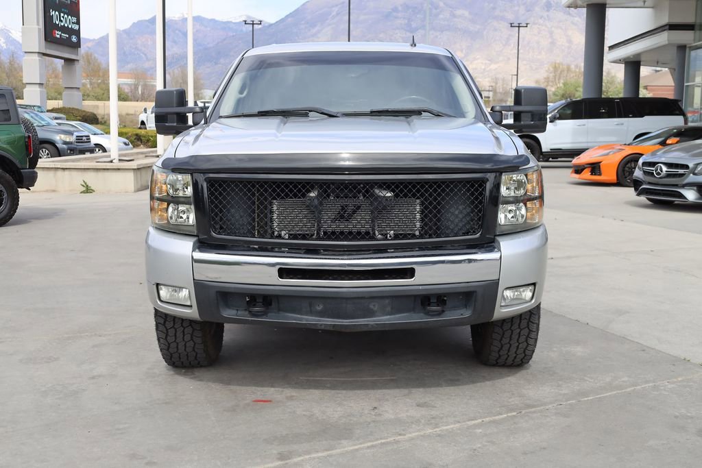 Used 2011 Sheer Silver Metallic Chevrolet LT image 9