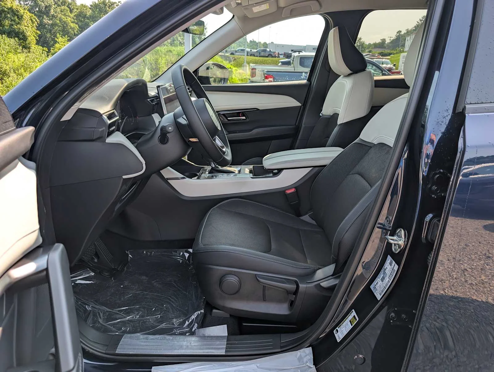 New 2026 Navy Blue Mica Mazda 2.5 S Select AWD image 4