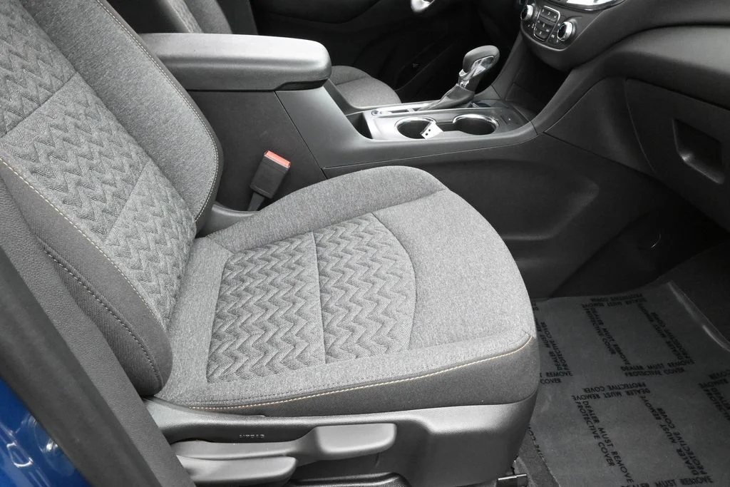 Used 2024 Lakeshore Blue Metallic Chevrolet LT image 41